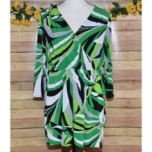 Tiana B. Green Abstract Pattern Faux Wrap Tunic Blouse Size 1X Stretch Pockets